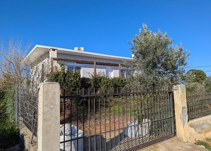 Brand New Home In Rafina